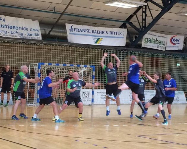 41974142_877507225970762_4948389081949143040_n