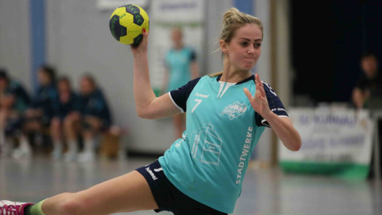 Koniuchova, Veronika beim Wurf