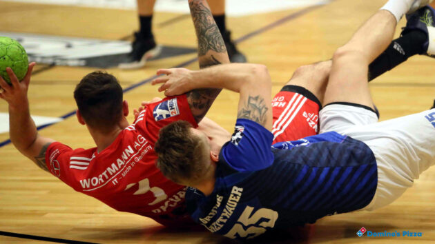 scheithauer-gegner-boden-page-0317 Max Scheithauer im Spiel gegen den TuS N-Lübbecke