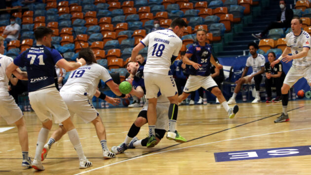 Timo Löser im Spiel gegen den VfL Gummersbach in der Saison 2020/21