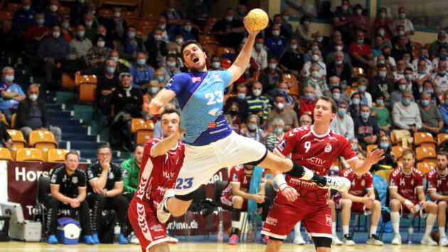 Lennart Gliese im Spiel gegen den VfL Lübeck-Schwartau Saison 2021-22