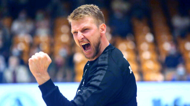 Philip Ambrosius zeigte im Spiel gegen die Thüringer seine ganze Klasse I Foto: Marian Storch Philip Ambrosius gegen den ThSV Eisenach in der Saison 2021/22