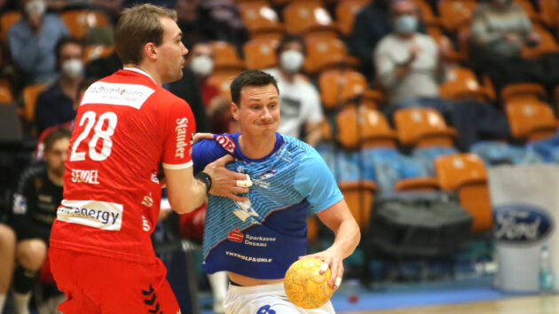 emanuel-essen-1221 Max Emanuel im Spiel gegen den TUSEM Essen Saison 2021-22