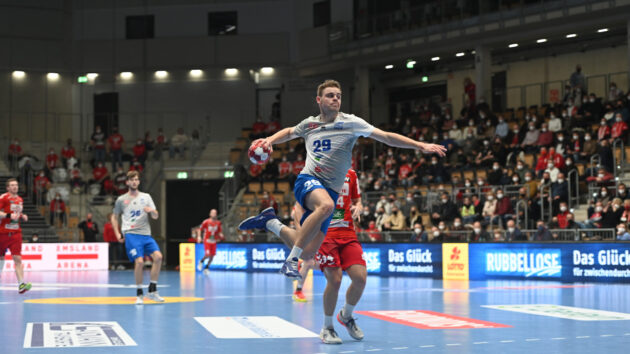 neumann-nordhorn-1221 Nicolas Neumann im Spiel gegen die HSG Nordhorn/Lingen Saison 2021-22