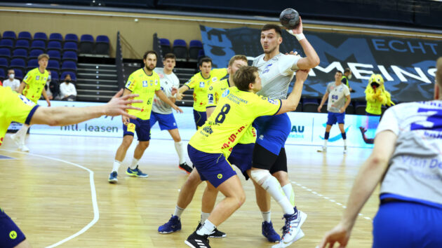 rostock-1221 DRHV-Angriff im Spiel beim HC Empor Rostock Saison 2021-22