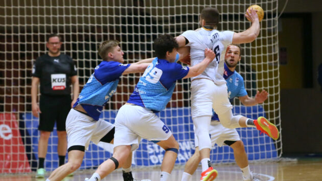 abwehr-dormagen-0422 DRHV-Defensive im Spiel gegen den TSV Bayer Dormagen Saison 2021/22