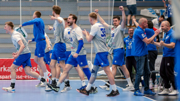 bank-essen-0522 DRHV-Bank kurz nach Abpfiff in Essen Saison 2021/22