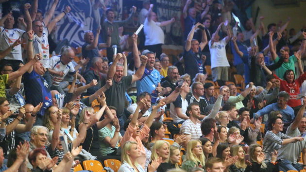 fans-dauerkarte-2223-0522 DRHV-Fans Saison 2021/22