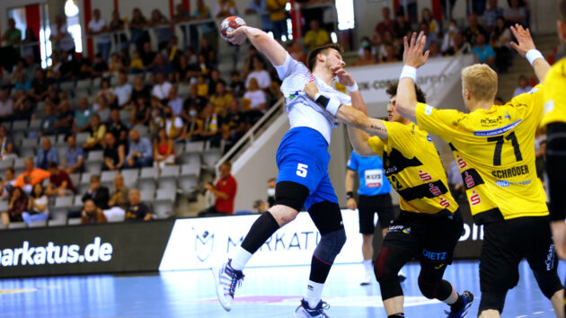 vb-emsdetten-nordhorn-0522 Timo Löser im Spiel gegen den HSC 2000 Coburg Saison 2021/22