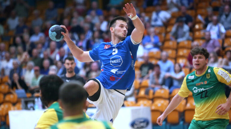 vertrag-loeser-0922 Timo Löser im Spiel gegen den VfL Eintracht Hagen Saison 2022/23