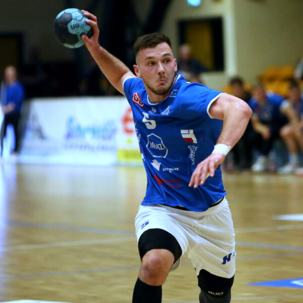 Timo Löser im Spiel gegen den HBW Balingen-Weilstetten Saison 2022/23