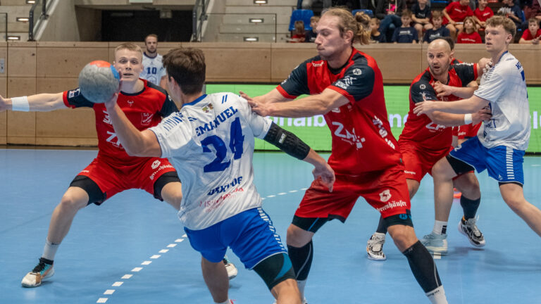 spielbericht-vinnhorst-1123 Oskar Emanuel im Spiel gegen den TuS Vinnhorst Saison 2023/24