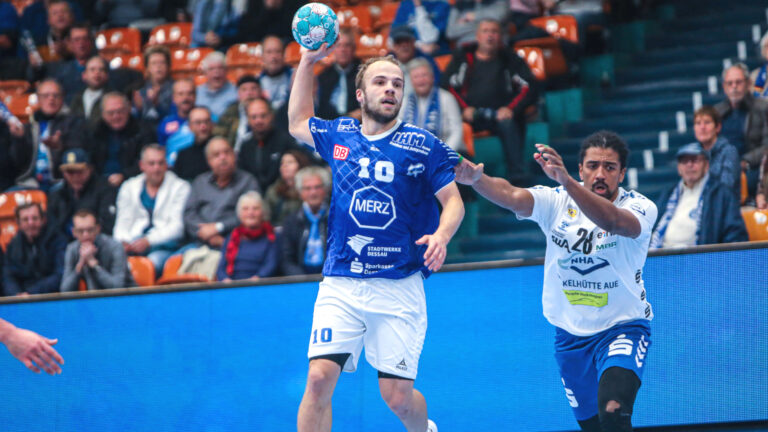 vertrag-sohmann-1223 Vincent Sohmann im Spiel gegen den EHV Aue Saison 2023/24