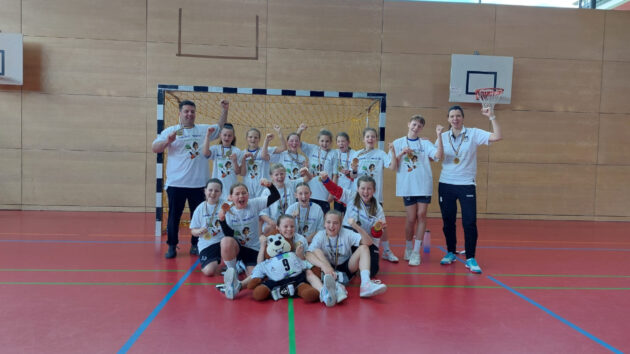 Recap-Beitragsbild weibliche E-Jugend der Saison 2023/2024