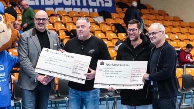 drhv_scheckübergabe Checkübergabe Karl Heinz Heise Stiftung