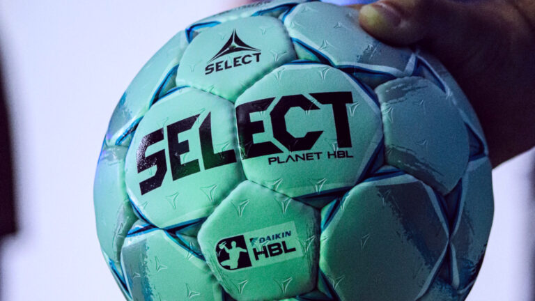 nachahltigkeitszertifikat_2hbl_1224 Select Spielball Saison 2024/25