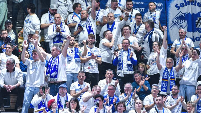 spielbericht_dresden_0225 DRHV-Fans beim Auswärtsspiel in Dresden Saison 2024/25