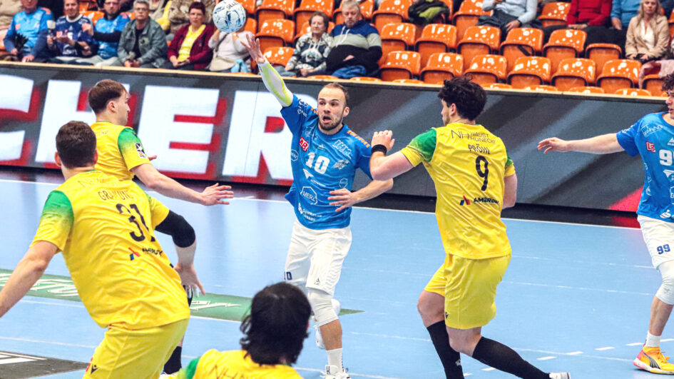 Vincent Bülow im Spiel gegen den VfL Eintracht Hagen Saison 2024/25