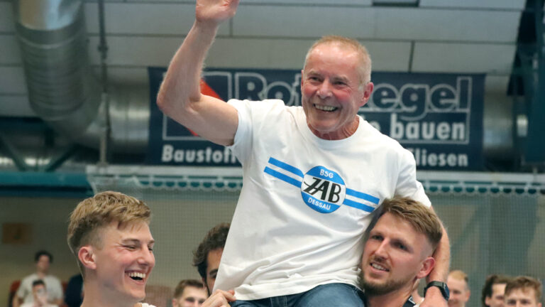 abschied_uwe_jungandreas_0625 Uwe Jungandreas bei der Abschiedszeremonie Saison 2024/25