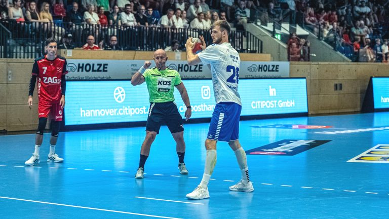 spielbericht_vinnhorst_0825 Yannick Danneberg im Spiel gegen den TuS Vinnhorst, DHB-Pokal Saison 2025/26