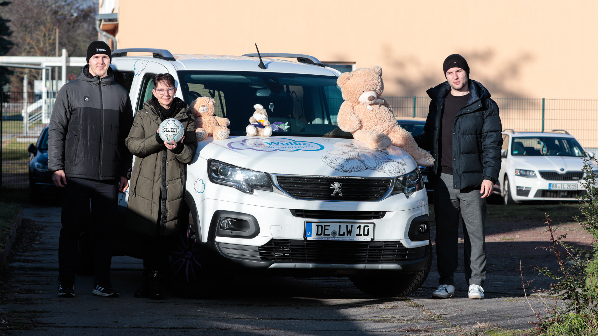 Spendenübergabe an Lila Wolke Dezember 2025