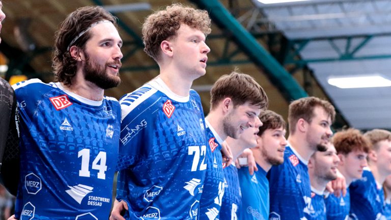 spielbericht_tvg_0526 Team nach dem Sieg gegen den TV Großwallstadt Saison 2025/26